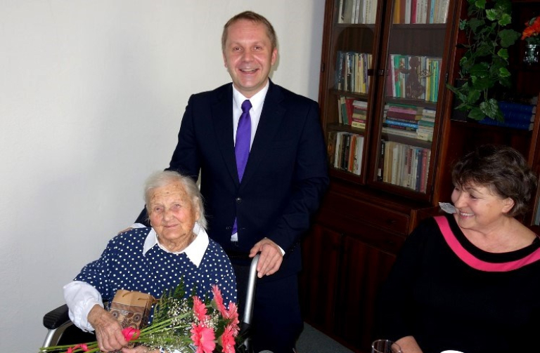 Přeju všem lidem, aby se měli tak dobře jako já, říká 101letá Anna Altmanová